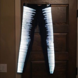 Nike reflective running leggings